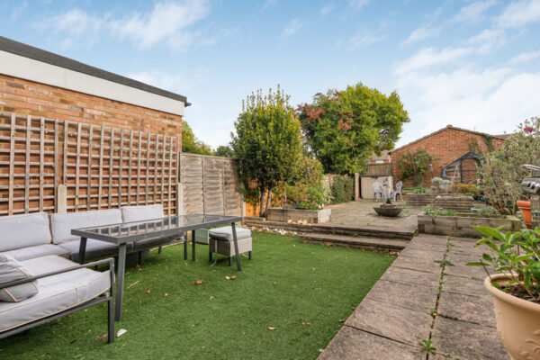 Grove Road, Ware, SG12