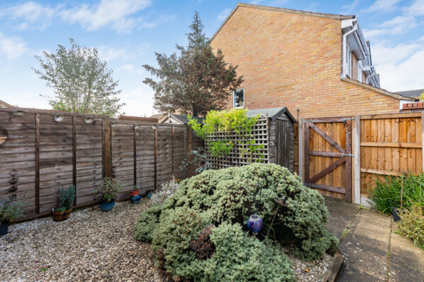 Foxes Close, Hertford, SG13