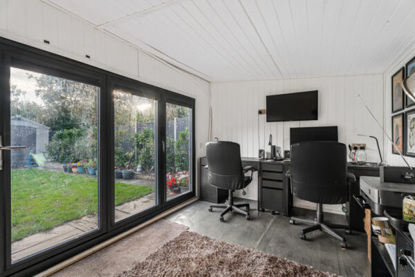 Lilbourne Drive, Hertford, SG13