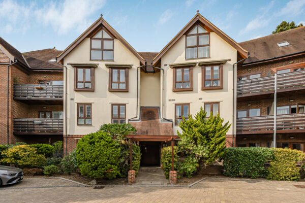 Ashbourne Gardens, Hertford, SG13