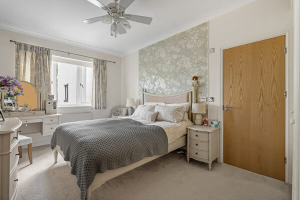 Ashbourne Gardens, Hertford, SG13