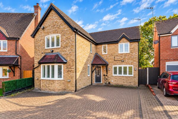 Lilbourne Drive, Hertford, SG13