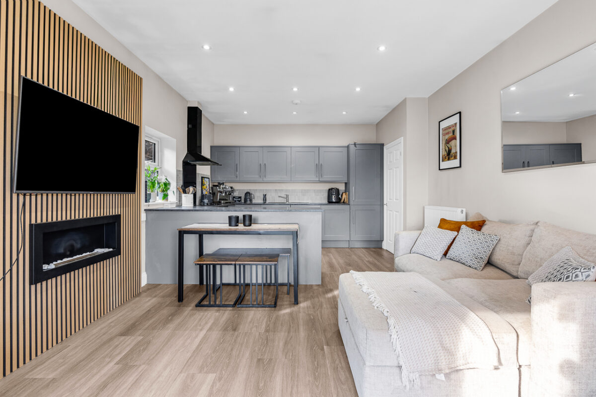 Grove Walk, Hertford, SG14